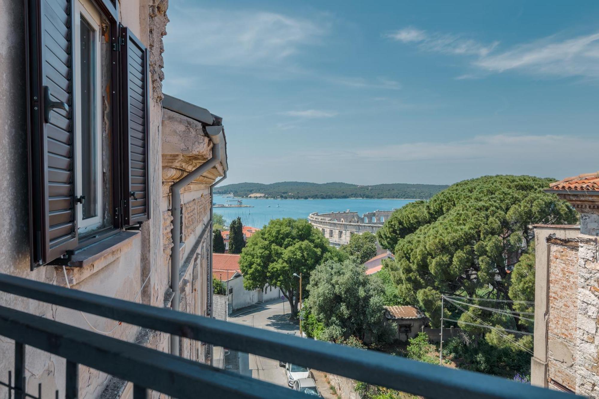 Apartment Seagull Pula Buitenkant foto