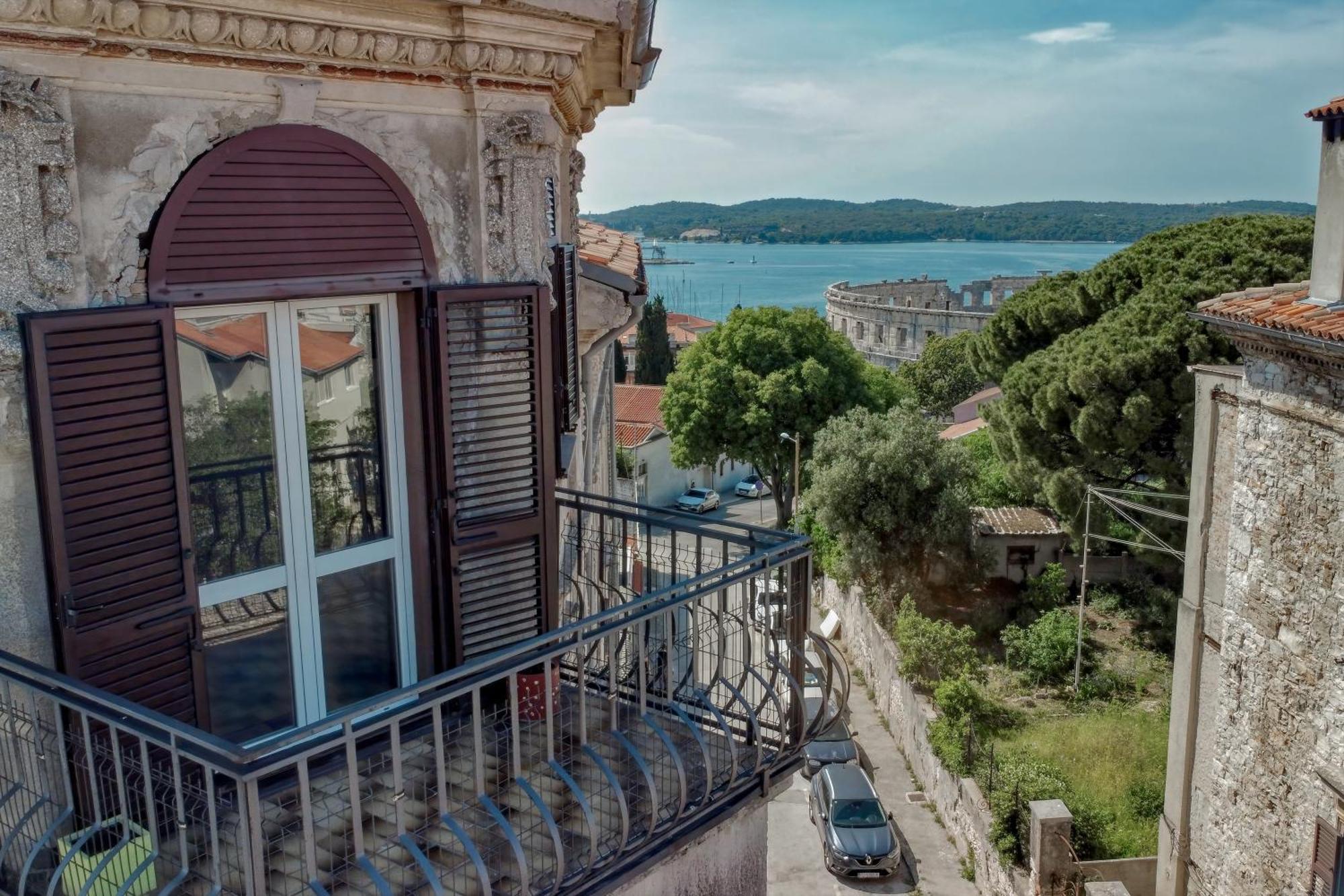Apartment Seagull Pula Buitenkant foto